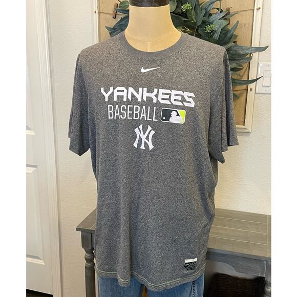 Nike Gray Yankees Baseball Tee - Picture 1 of 5